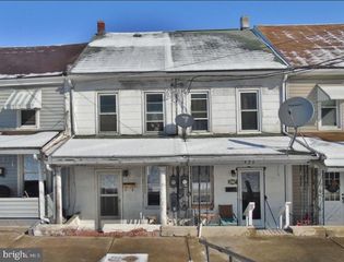 931 W  Spruce St, Coal Township, PA 17866