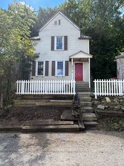 1003 Wayne Ave, Ellwood City, PA 16117