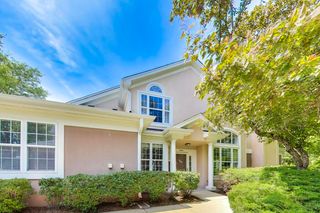 3026 Lexington Ln, Glenview, IL 60026