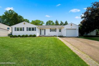 17 Knoll Terrace, Hazlet, NJ 07730