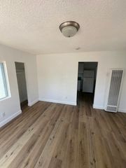 2443 S  10th St #105, Fresno, CA 93725