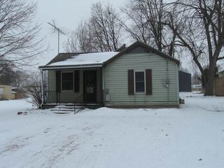 923 W  4th Ave, Monmouth, IL 61462