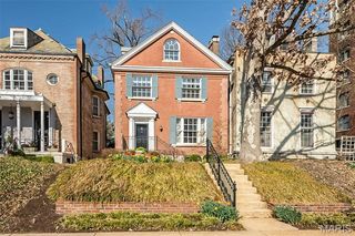 4527 Maryland Ave, Saint Louis, MO 63108