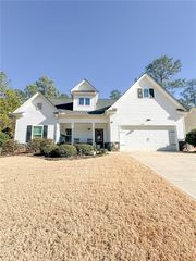 135 Loudoun Dr, Covington, GA 30014