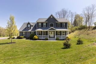 2 S  Meadow Dr, Cazenovia, NY 13035