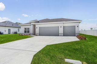 421 NW 1st St, Cape Coral, FL 33993