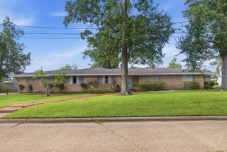727 Julius St, Lake charles, LA 70605