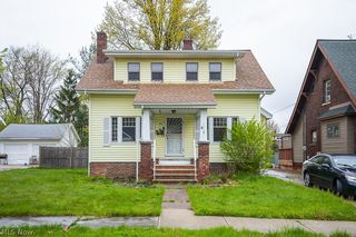 3893 Glenwood Rd, Cleveland Heights, OH 44121