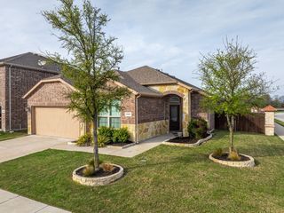 1317 Gibson Dr, Melissa, TX 75454