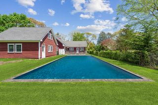 1800 Westphalia Rd, Mattituck, NY 11952