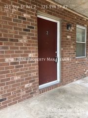 321 9th St #2, Vinton, VA 24179