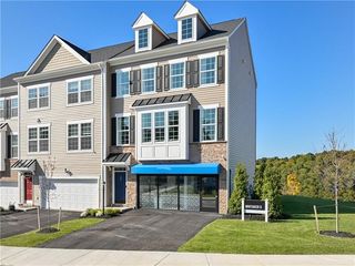 100 Sweetwater Dr, Coraopolis, PA 15108