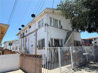 483 W  14th St, San Pedro, CA 90731
