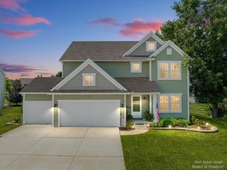 7368 Madeline Ct, Ypsilanti, MI 48197