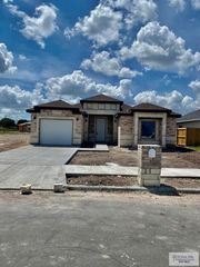 2721 Neel Dr, Brownsville, TX 78526