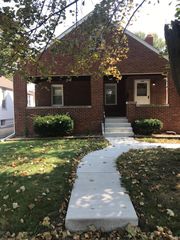 1608 S State St, Springfield, IL 62704