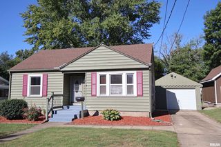 604 West St, Washington, IL 61571