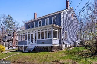 43 W  Broad 1/2 St, Hopewell, NJ 08525