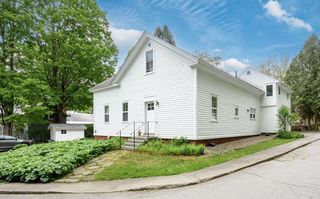 7 Chase Street, Brattleboro, VT 05301