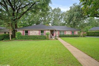 2316 Huffman Dr W, Mobile, AL 36693