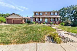 512 Pebble Brook Ln, Shiloh, IL 62221