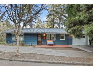 3859 NW Thurman St, Portland, OR 97210
