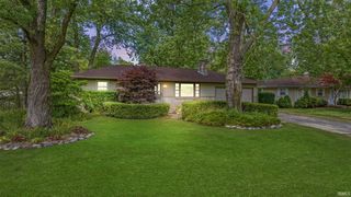 5021 Brook Dr, Fort Wayne, IN 46835
