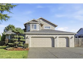 2704 SW Giese Loop, Gresham, OR 97080