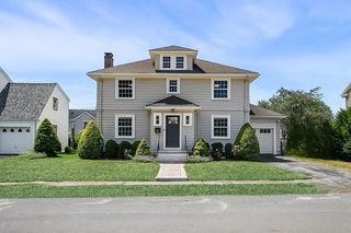 9 Sevinor Rd, Marblehead, MA 01945