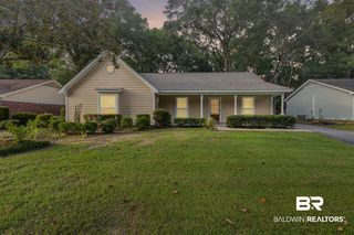 5620 Candia Ct, Mobile, AL 36693