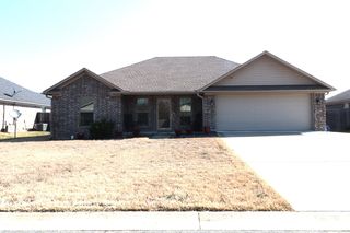 15 Weatherwood Dr, Greenbrier, AR 72058