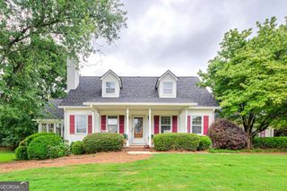 3679 Maple Forge Ln, Gainesville, GA 30504