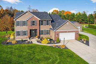 30051 Quail Pointe Dr, Granger, IN 46530