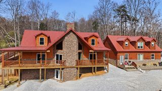 8521 Parker Rd, Corryton, TN 37721