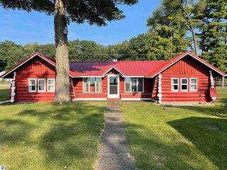 464 N  Huron Rd, Au Gres, MI 48703