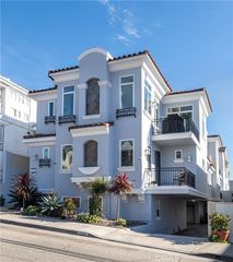 652 5th St, Hermosa Beach, CA 90254