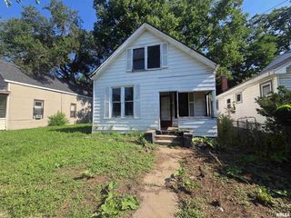 1317 W  John H Gwynn Jr Ave, Peoria, IL 61605