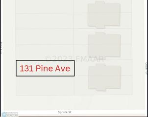 131 Pine Ave, Mapleton, ND 58059