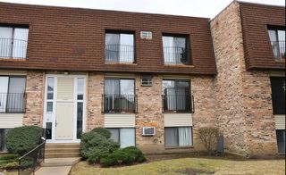 173 N Waters Edge Dr #302, Glendale Heights, IL 60139