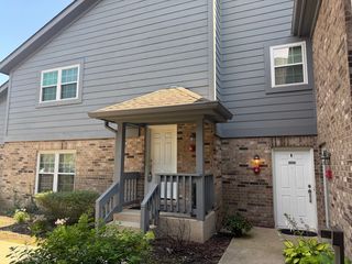 43 Foxcroft Rd #235, Naperville, IL 60565