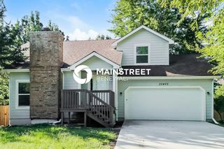 33405 W  87th Ter, De Soto, KS 66018