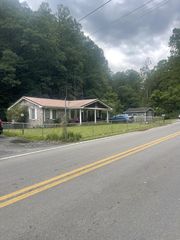 1940 Highway 931 N, Whitesburg, KY 41858