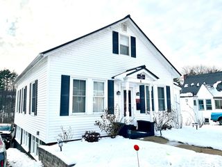 6 Loudon Rd, Pittsfield, NH 03263