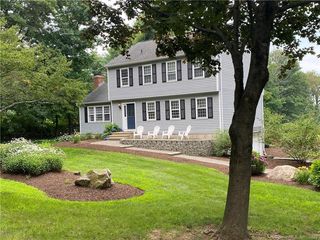 82 Toddy Hill Rd, Sandy Hook, CT 06482