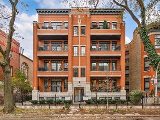 707 W  Buckingham Pl #2E, Chicago, IL 60657