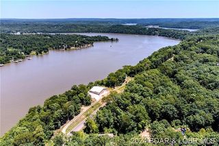 4423 Lw High Point Rd, Stover, MO 65078