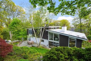 220 Barnard Road, Larchmont, NY 10538