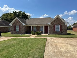 634 Old Humboldt Rd #B, Jackson, TN 38305