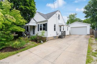 1513 10th St, Cuyahoga Falls, OH 44221