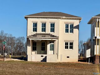 38 Peace St NW, Huntsville, AL 35806